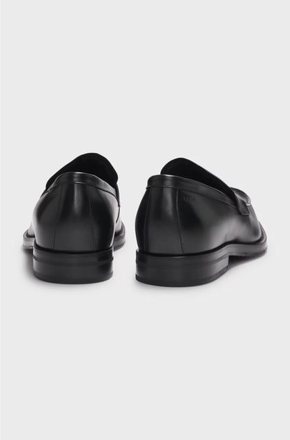DRESSLETIC SLIP-ON PENNY LOAFERS IN LEATHER