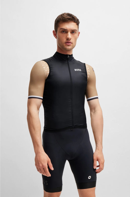 PACKABLE WIND VEST WITH BREATHABLE MESH BACK