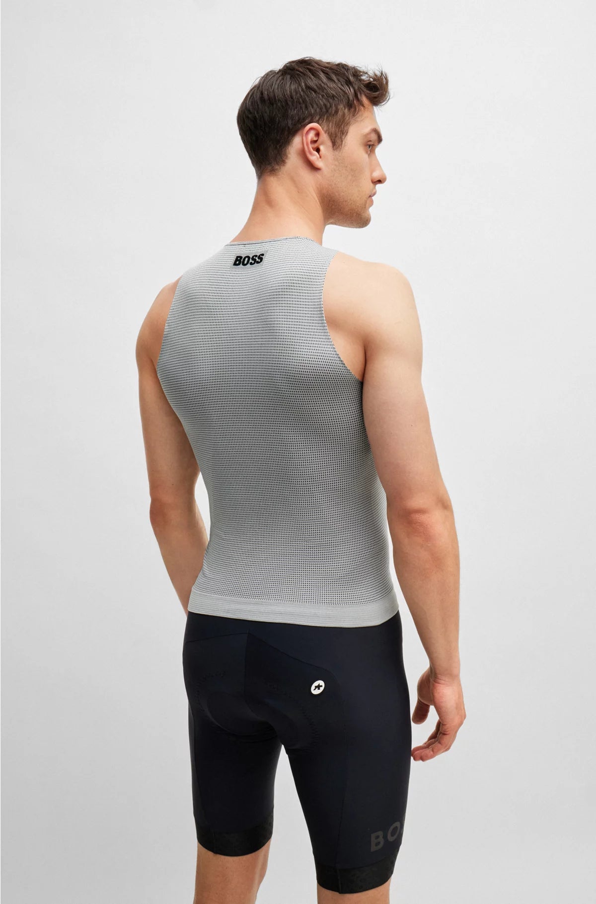 SLEEVELESS BASE LAYER IN ULTRA-LIGHT YARN